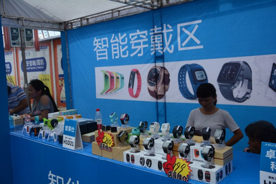 決戰反擊 華強北“賽格工廠店”打響產品展號角，引領計算機及配件新浪潮